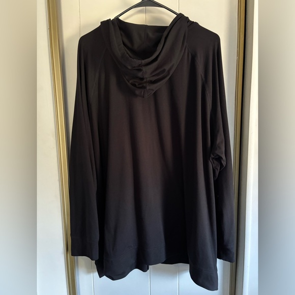 Maurices in motion zip up jacket size 3 - Picture 2 of 6